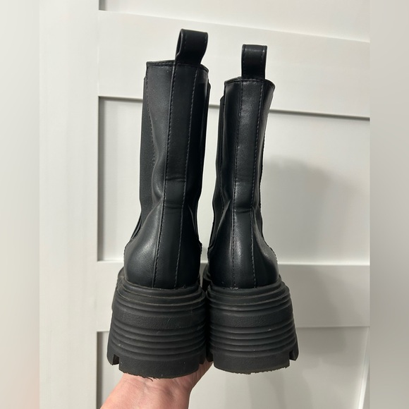Lulus Chunky Black Chelsea Ankle Platform Boots Size 7.5 - Picture 6 of 9